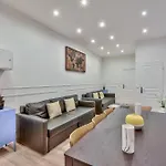 Urban Flat 35 - 2 Bedroom Grands Boulevards باريس
