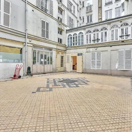 아파트 Urban Flat 35 - 2 Bedroom Grands Boulevards 파리