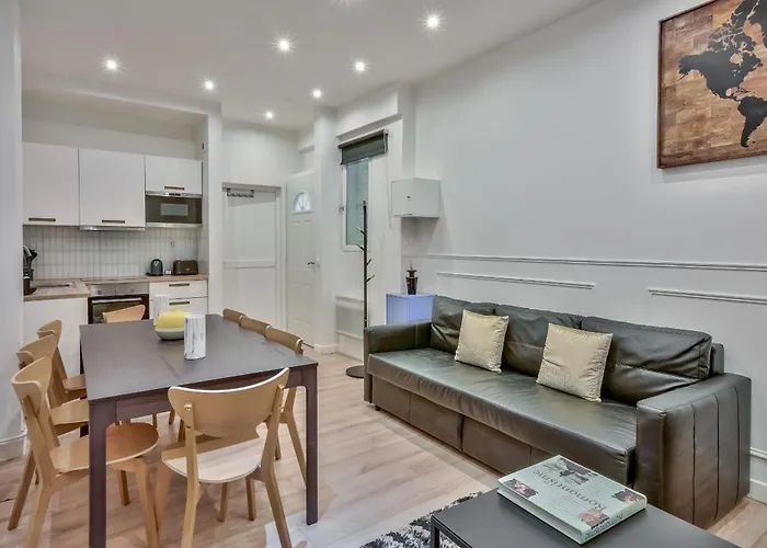 Urban Flat 35 - 2 Bedroom Grands Boulevards 아파트 *