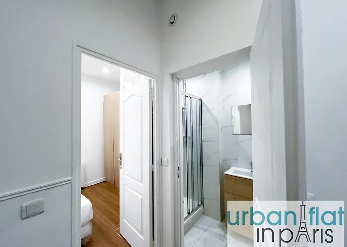 Urban Flat 35 - 2 Bedroom Grands Boulevards 아파트