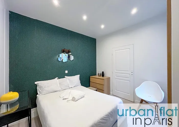 Urban Flat 35 - 2 Bedroom Grands Boulevards *